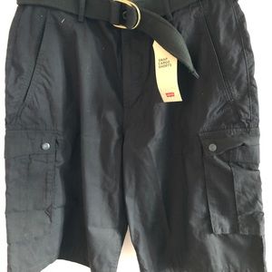 Men’s LEVI black cargo shorts